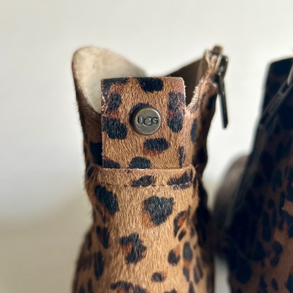 UGG Tan Black Animal Print Fur Suede Almond Toe Ankle Boots size 7.5 - Picture 13 of 15
